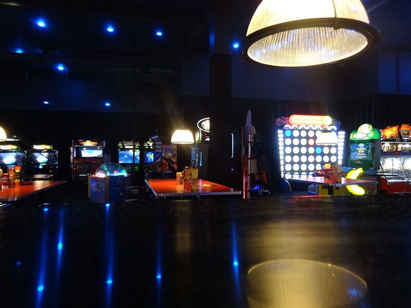 inside dave and busters port st lucie fl