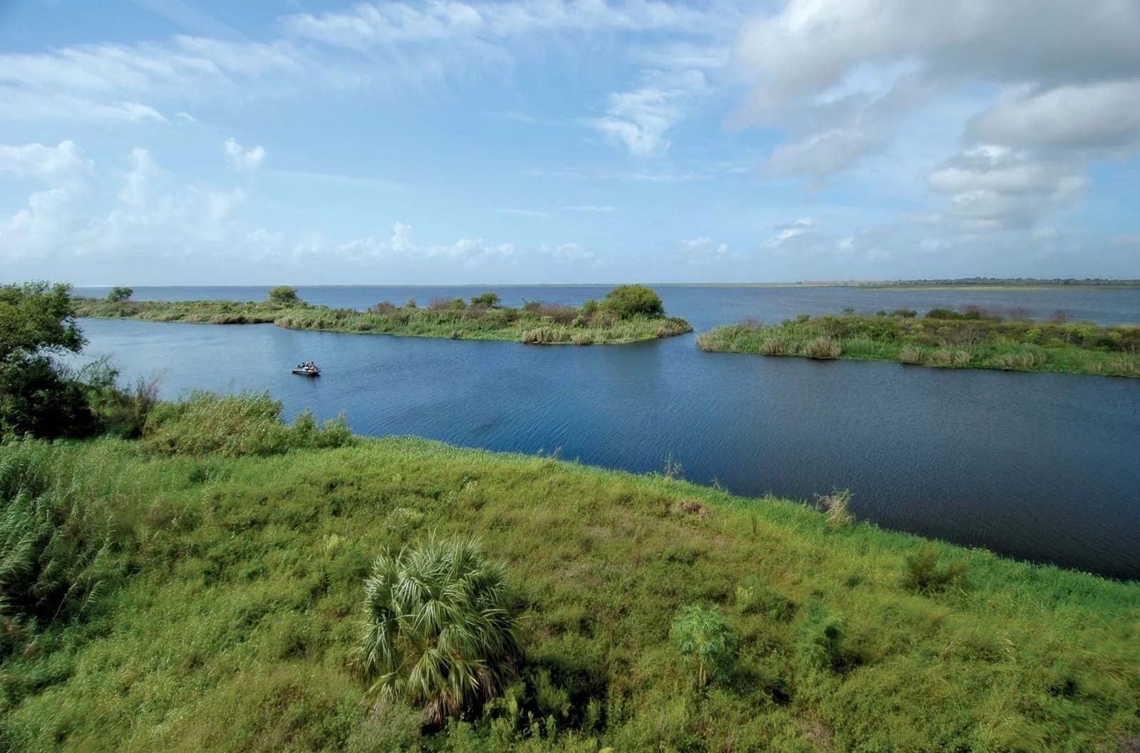 aerial view of lake okeechobee