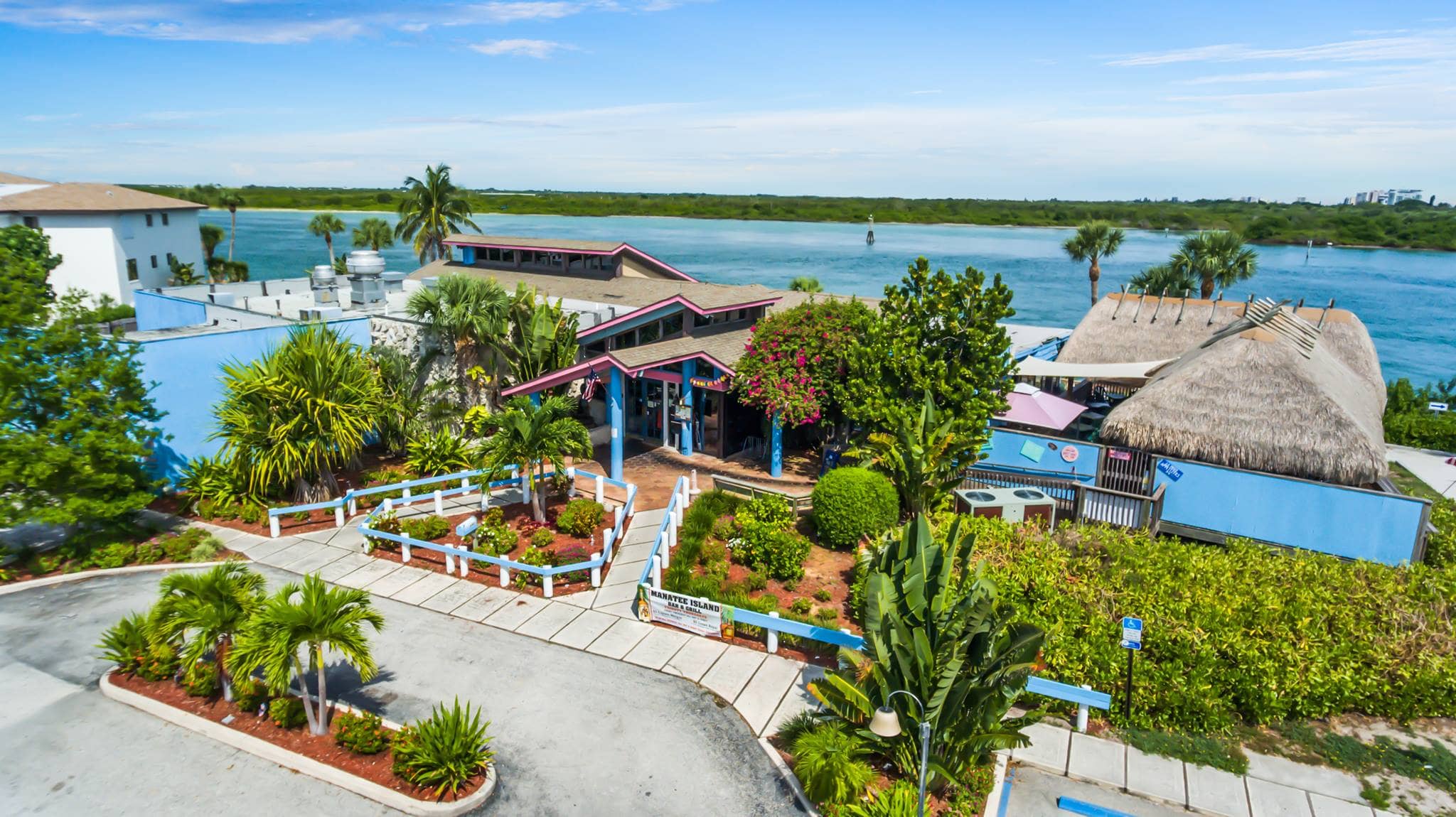 Manatee Island Bar & Grill Fort Pierce