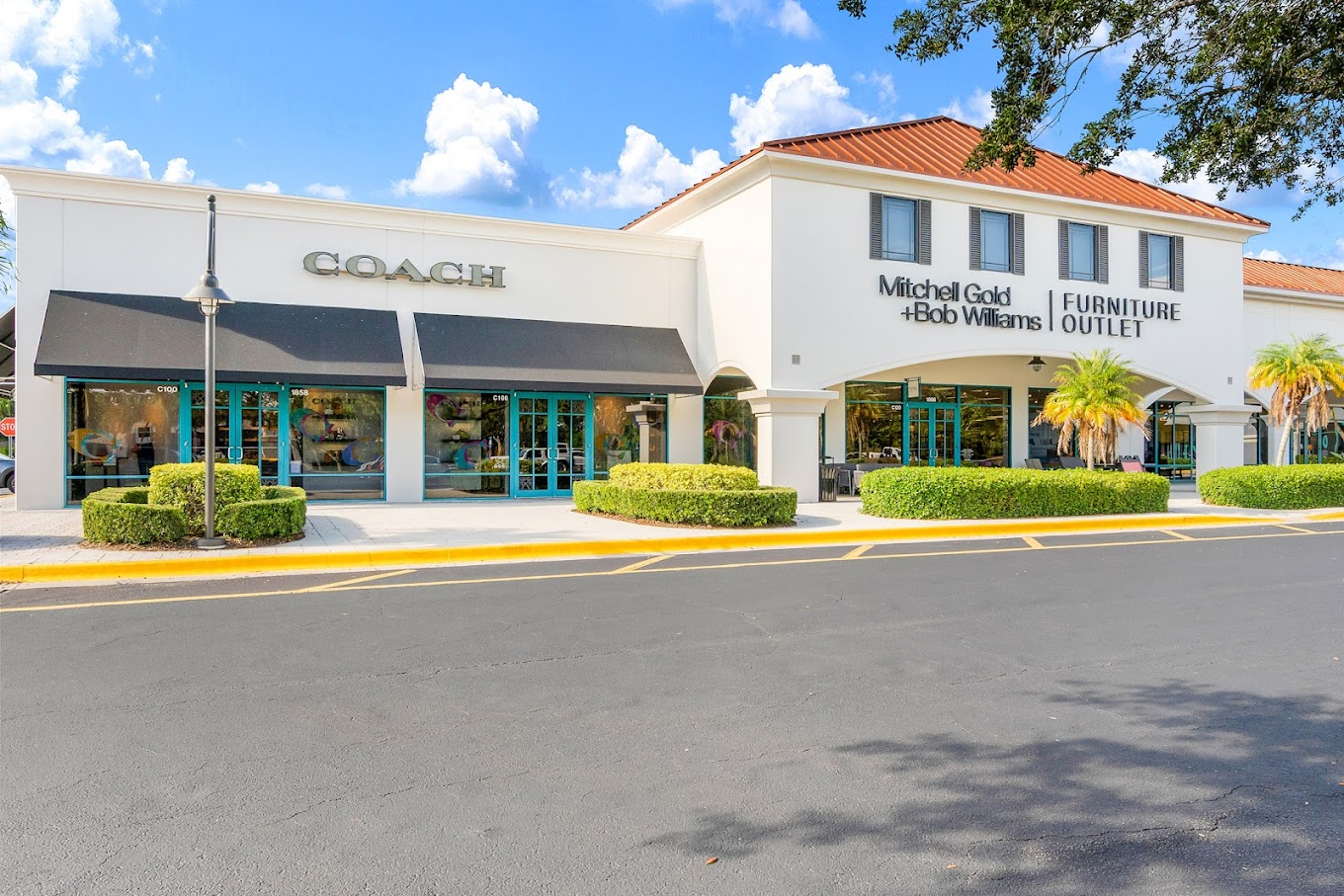 vero beach outlets exterior