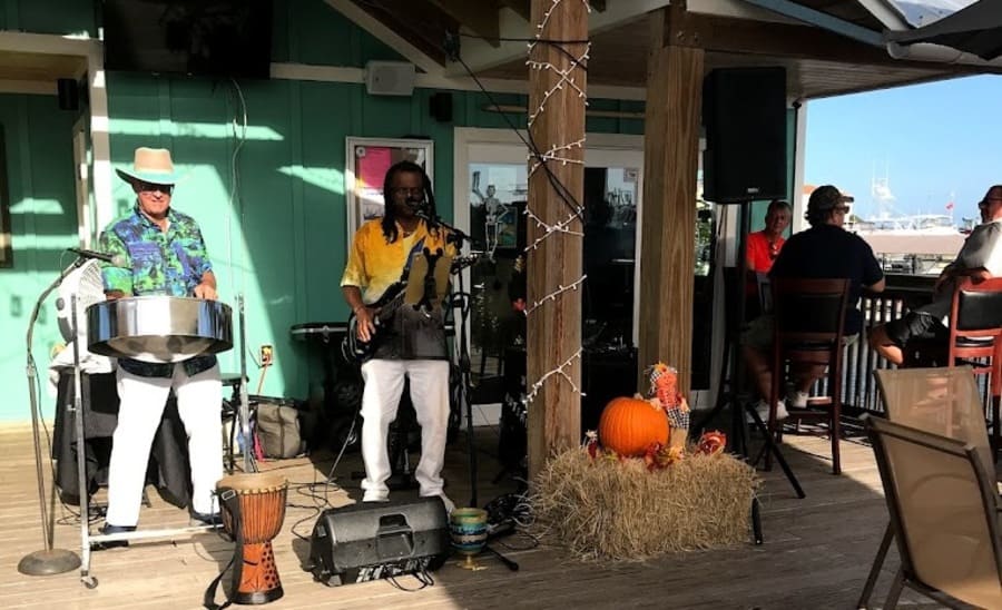 wet whistle live music in fort pierce